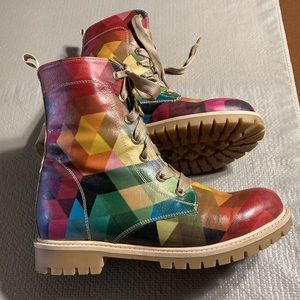 Goby geo rainbow boots